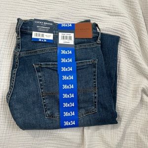 Men’s straight Lucky Jeans NWT. 36x34